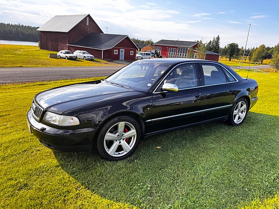 Audi S8
