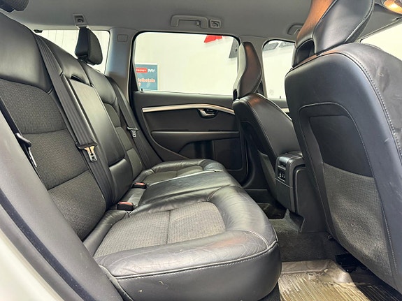 Volvo V70 13 of 20