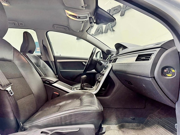 Volvo V70 6 of 20