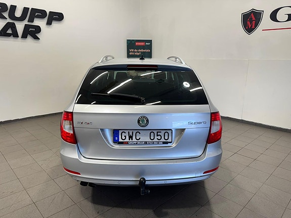 Skoda Superb 8 of 18