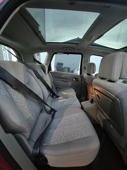 Renault Scenic II 9 of 14