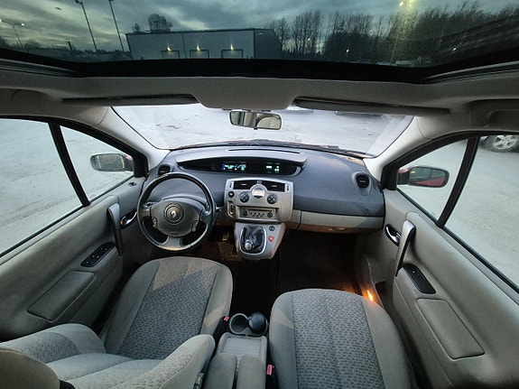 Renault Scenic II 10 of 14