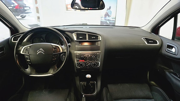 Citroen C4 9 of 11