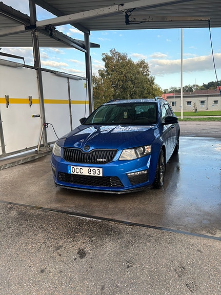 Skoda Octavia 3 of 9