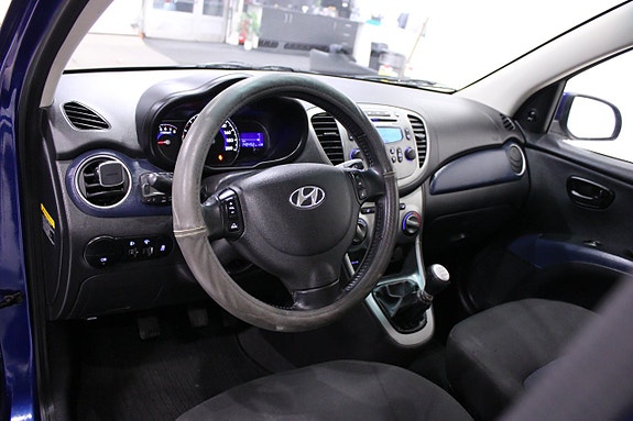 Hyundai i10 8 of 23