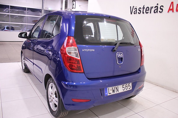 Hyundai i10 6 of 23