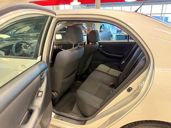 Toyota Corolla 17 of 17