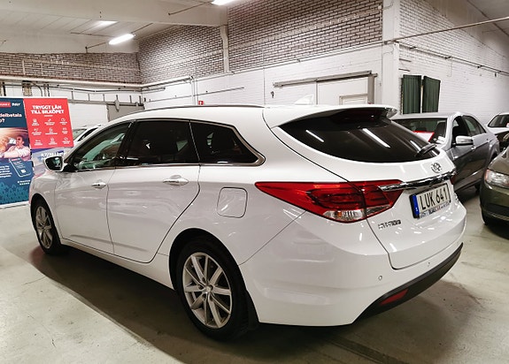 Hyundai i40 4 of 5