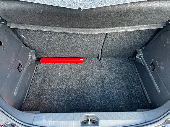 Opel Corsa 11 of 13