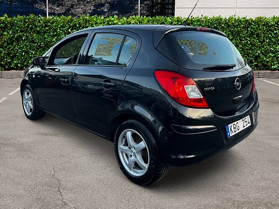 Opel Corsa 4 of 5