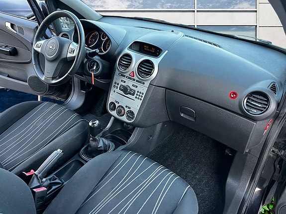 Opel Corsa 7 of 13
