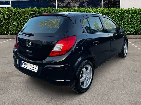 Opel Corsa 3 of 5