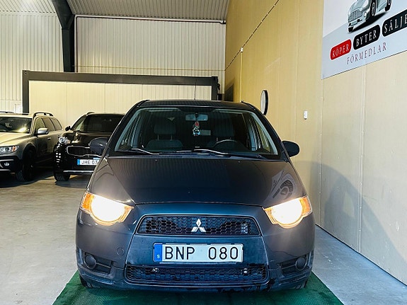 Mitsubishi Colt 3 of 11