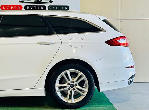 Ford Mondeo 20 of 24