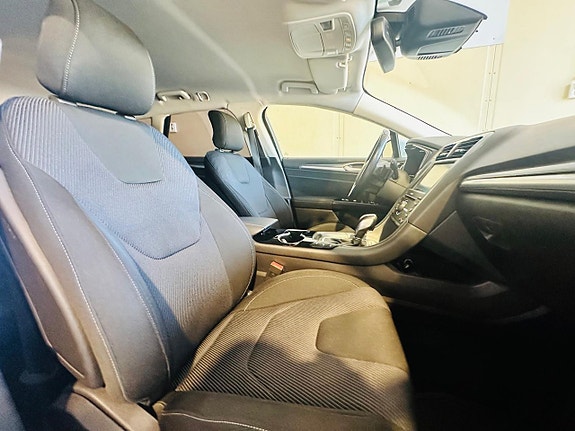 Ford Mondeo 9 of 24