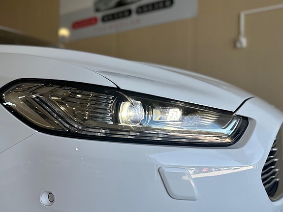 Ford Mondeo 3 of 5