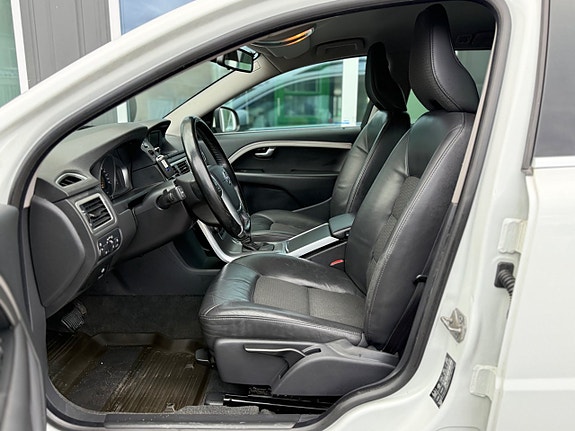 Volvo V70 22 of 30