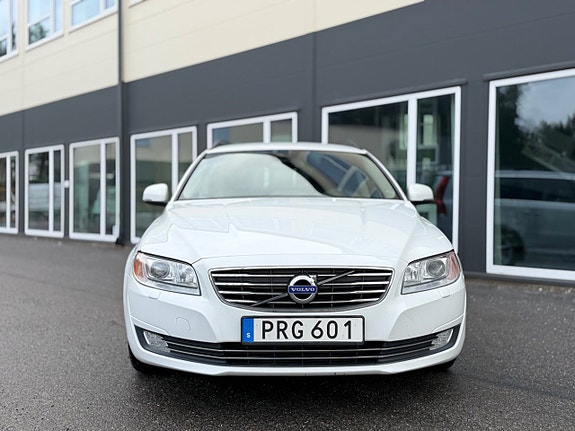 Volvo V70 10 of 30