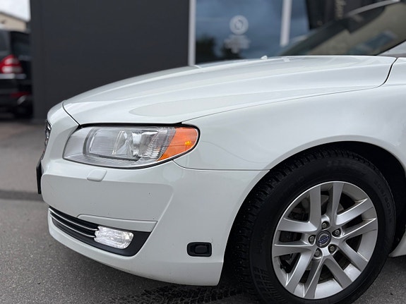 Volvo V70 27 of 30