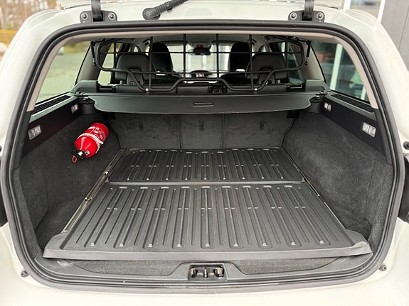 Volvo V70 30 of 30