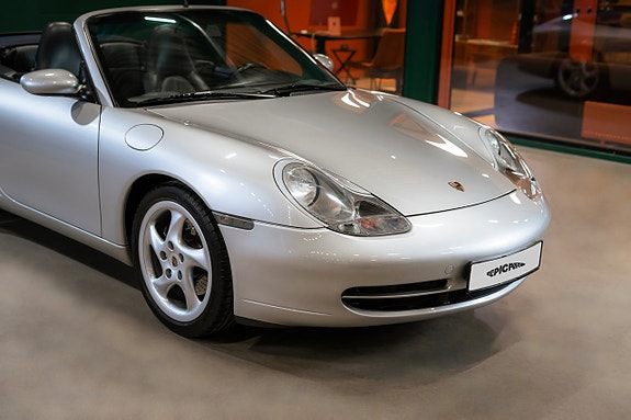 Porsche 911 3 of 5