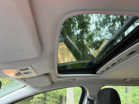 Ford Mondeo 9 of 12