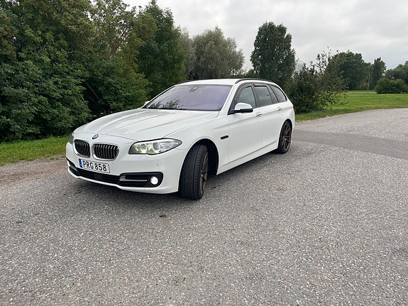 BMW 530d 2 of 5