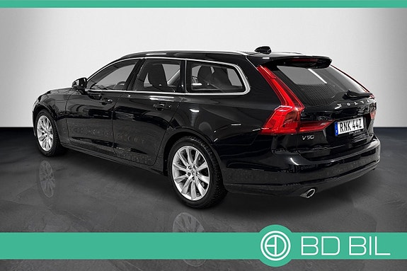Volvo V90 2 of 5