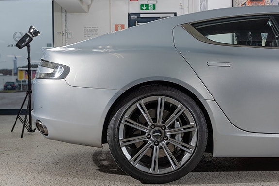 Aston Martin Rapide 12 of 30
