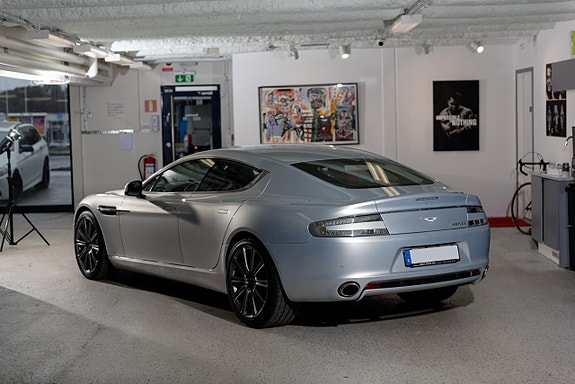 Aston Martin Rapide 14 of 30