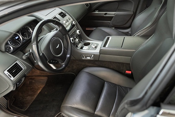 Aston Martin Rapide 19 of 30