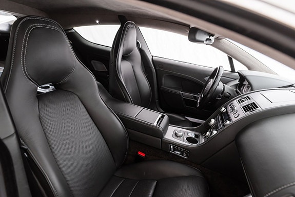 Aston Martin Rapide 24 of 30