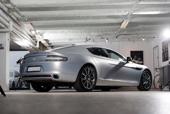 Aston Martin Rapide 7 of 30