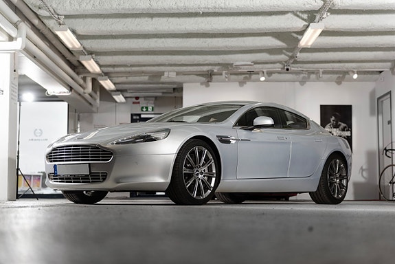 Aston Martin Rapide 2 of 5