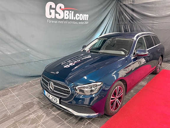 Mercedes-Benz E220 d 2 of 5