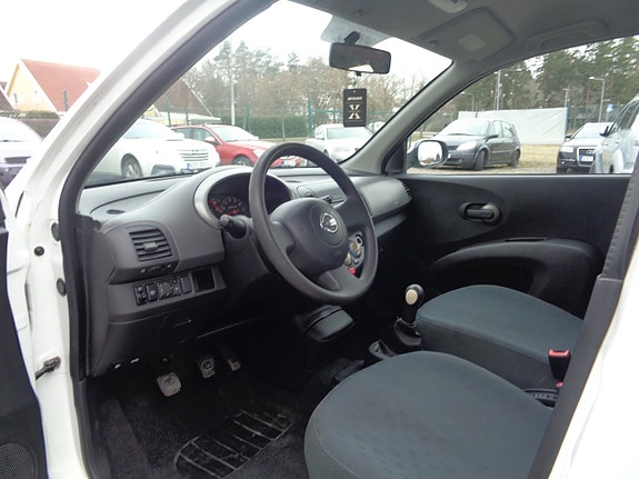Nissan Micra 12 of 13