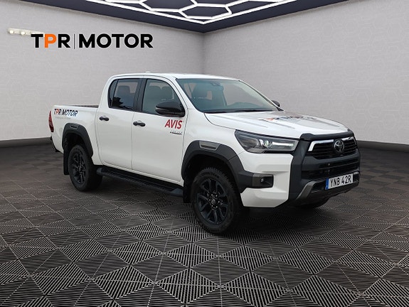 Toyota HiLux 7 of 11