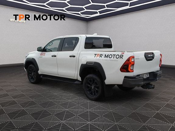 Toyota HiLux 3 of 11