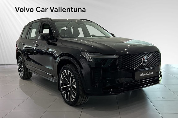 Volvo XC90 6 of 19