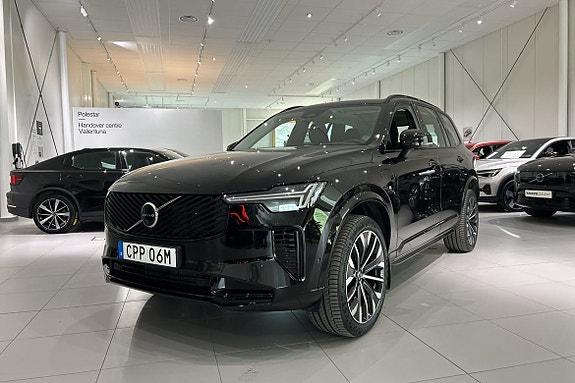 Volvo XC90 19 of 19