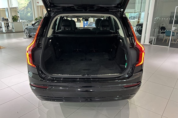 Volvo XC90 12 of 19