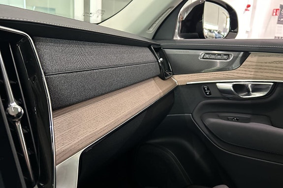 Volvo XC90 18 of 19