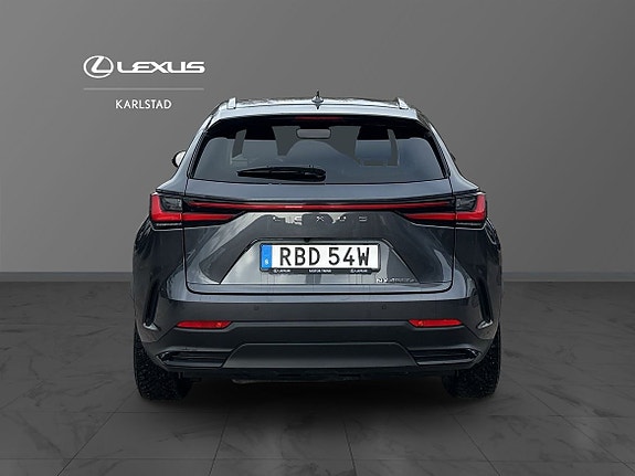 Lexus NX450h+ 4 of 12