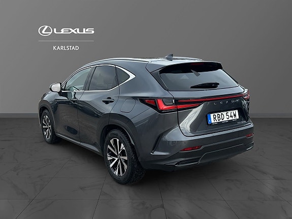 Lexus NX450h+ 2 of 12