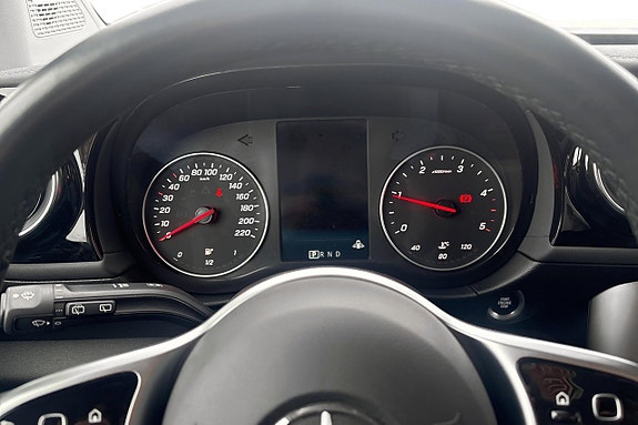 Mercedes-Benz T180 d 7 of 11