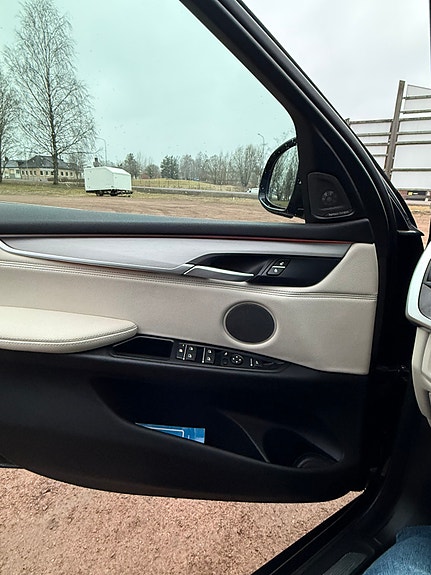 BMW X5 20 of 30