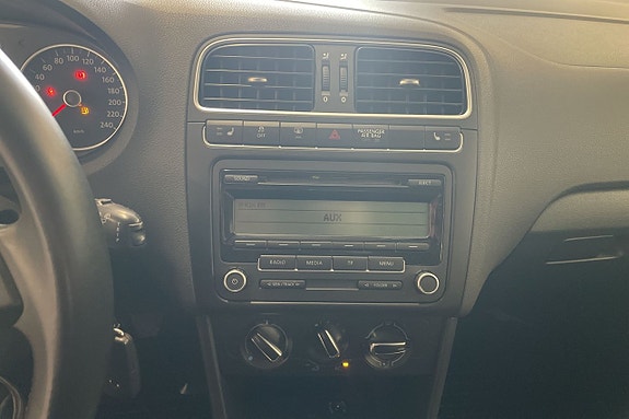 Volkswagen Polo 9 of 12