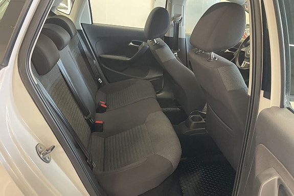 Volkswagen Polo 12 of 12