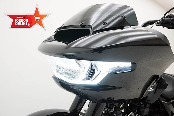 Harley-Davidson Road Glide 18 of 23