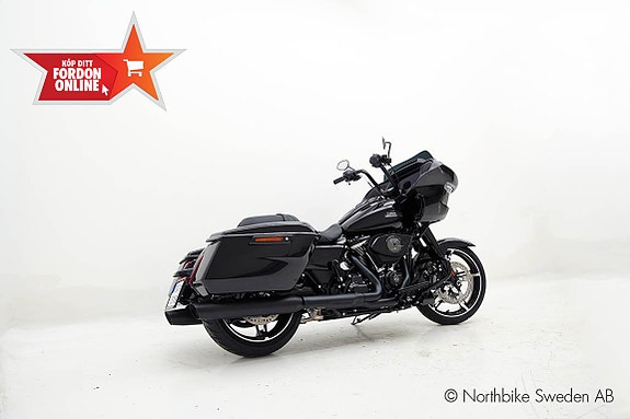 Harley-Davidson Road Glide 13 of 23